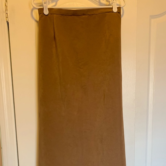 💥Shoe Soft Suede-Like Fringed Skirt!💥 - Picture 2 of 3